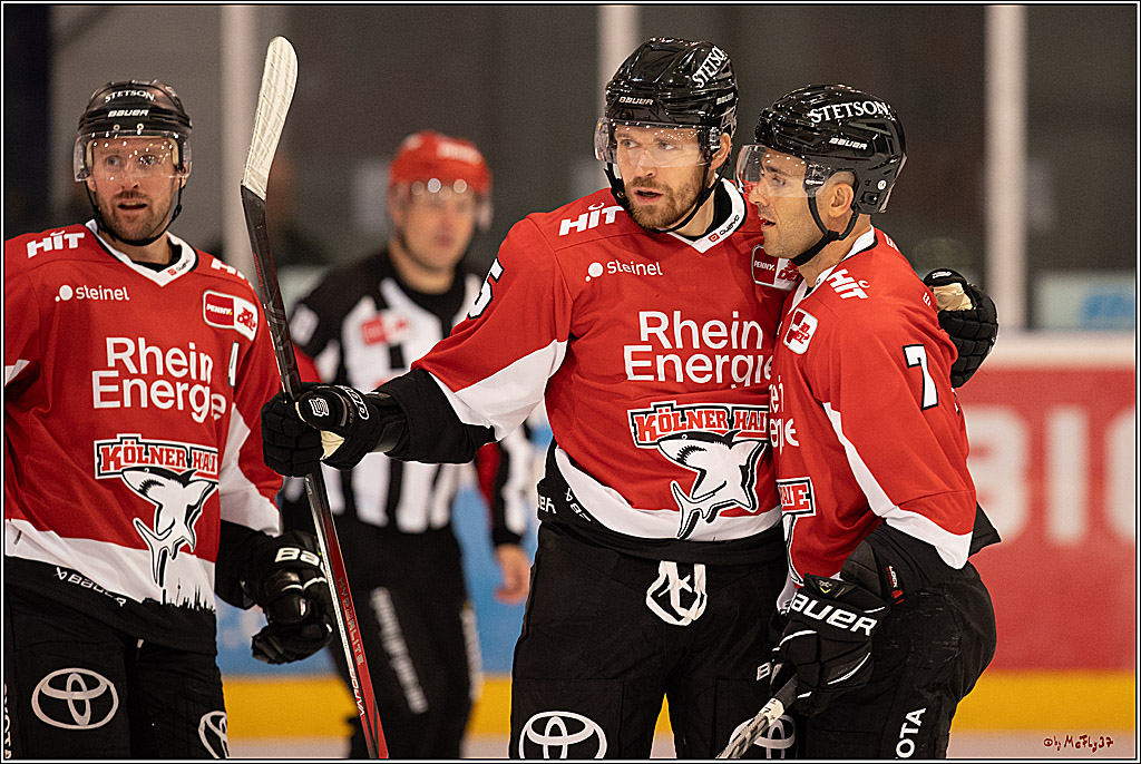 PENNY DEL 1. Testspiel Koelner Haie - Loewen Frankfurt; Koeln, 27.08.2023